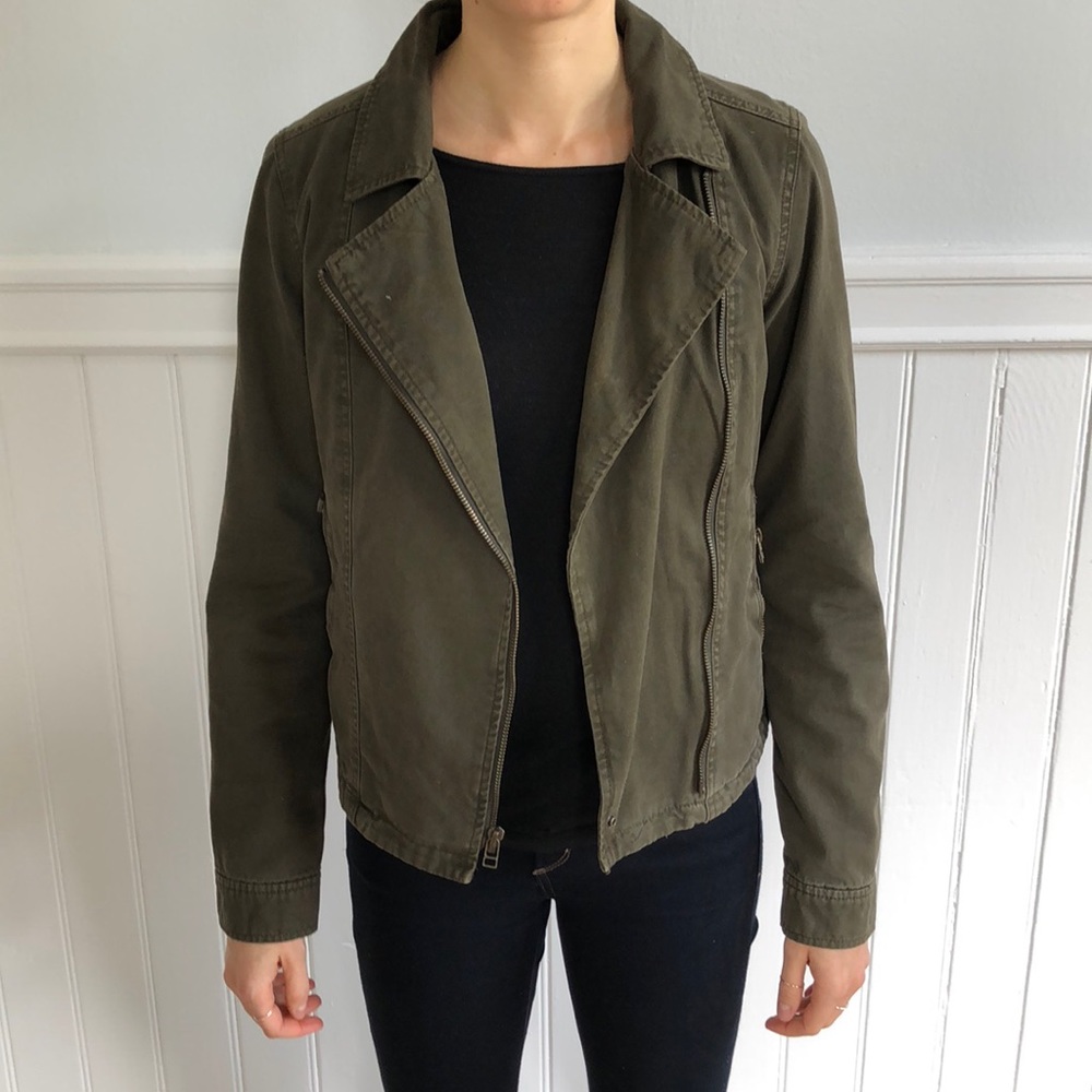 Aritzia Talula Short Jacket